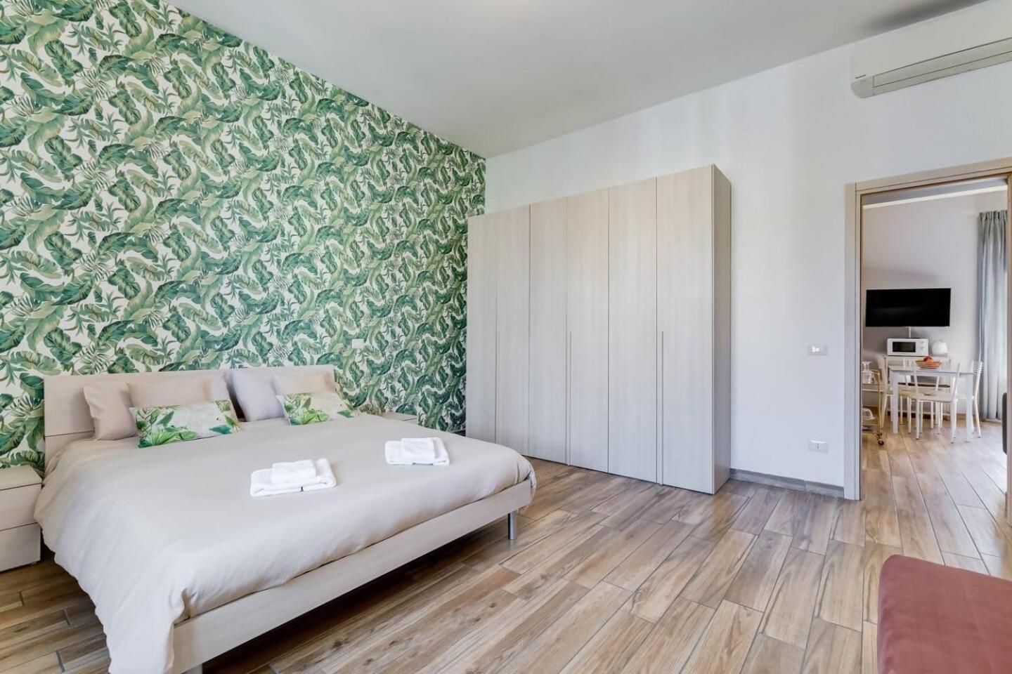 Bright And Spacious 2bdr * Rom